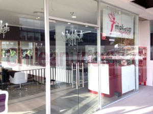 Makeup express Anuncios gratis en Pe&ntilde;alol&eacute;n |  Busco cosmetologa o esteticista con conocimiento en manicure, Centro de estetica en peÑalolen